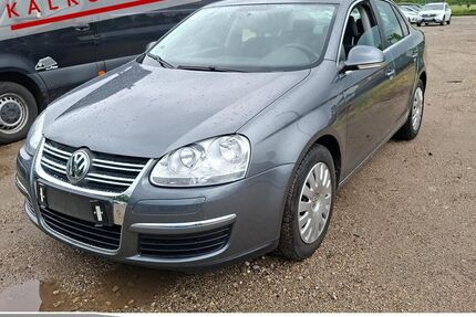 VW Jetta 92.248 km 4.285 &euro; Achern 77855