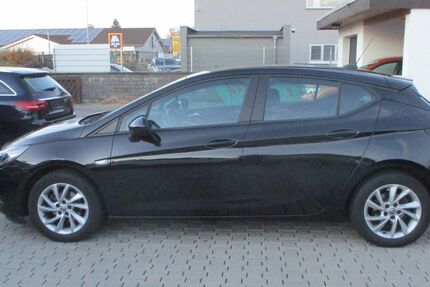 Opel Astra 93.875 km 9.599 &euro; Babenhausen 64832