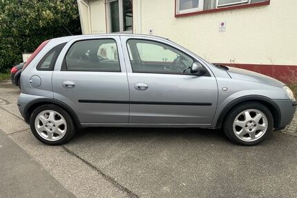 Opel Corsa 141.253 km 2.000 &euro; Bad schönborn 76669