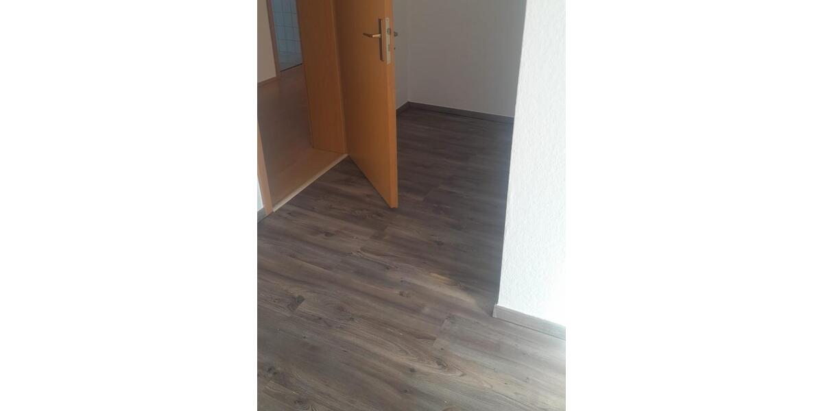Etagenwohnung Annaberg-Buchholz Buchholz - 3 Zimmer, 74 m&sup2;, 410&euro; | Angebot:26098096