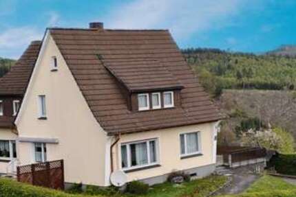 Haus Sundern / Langscheid Langscheid - 10 Zimmer, 196 m&sup2;, 249.000&euro; | Angebot:26264738