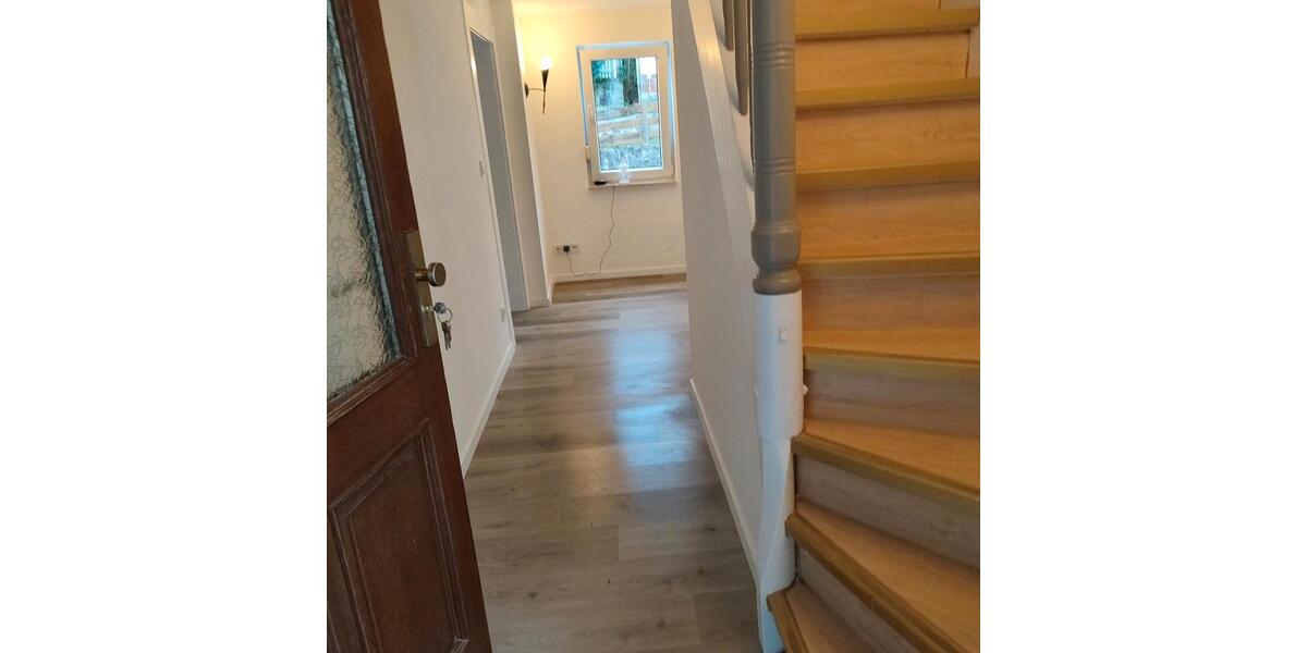 Einfamilienhaus Lollar - 3 Zimmer, 86 m&sup2;, 900&euro; | Angebot:26304001