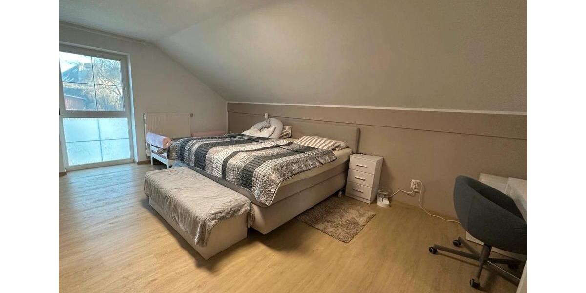 Einfamilienhaus Landau an der Isar - 6 Zimmer, 210 m&sup2;, 590.000&euro; | Angebot:25852618