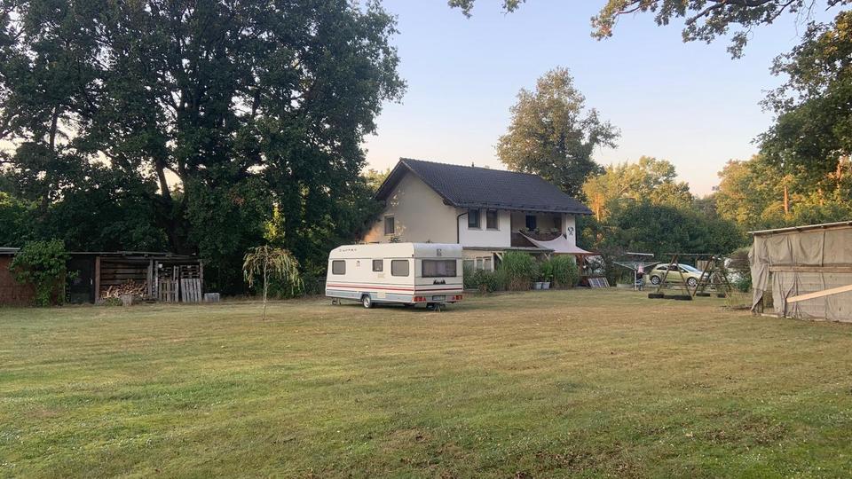 Haus in Velpke: 8 Zimmer, 5.130 m² Grundstück, Pool, Kamin zimmer