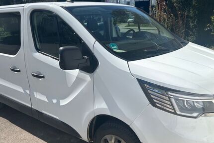 Renault Trafic 167.490 km 17.990 &euro; München 81829