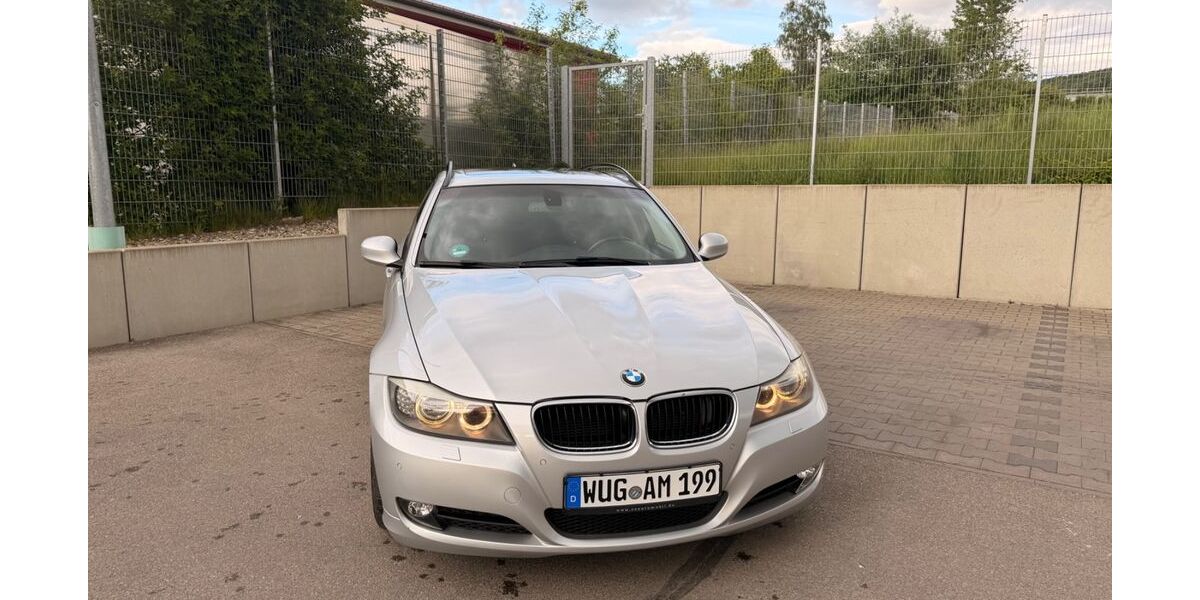 BMW 318 219.000 km 4.999 &euro; Ellingen 91792