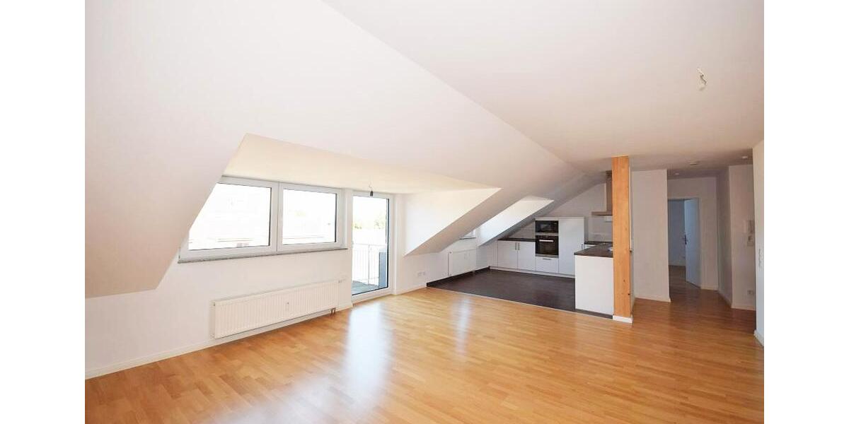 Dachgeschoßwohnung Bargteheide - 3 Zimmer, 95 m&sup2;, 1.330&euro; | Angebot:25992572