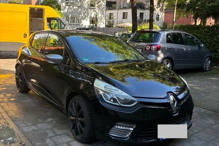 Renault Clio 98.000 km 8.900 &euro; Hamburg 22453