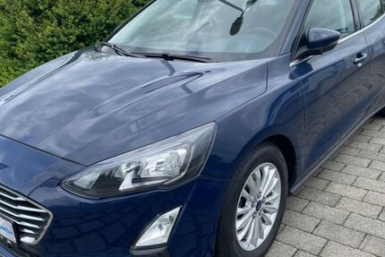Ford Focus 39.998 km 16.399 &euro; Leuna 06237