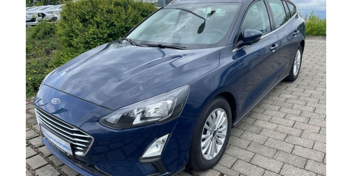 Ford Focus 39.998 km 16.399 &euro; Leuna 06237