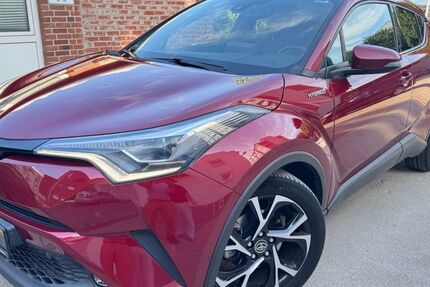 Toyota C-HR 97.000 km 18.900 &euro; Hamburg 20537