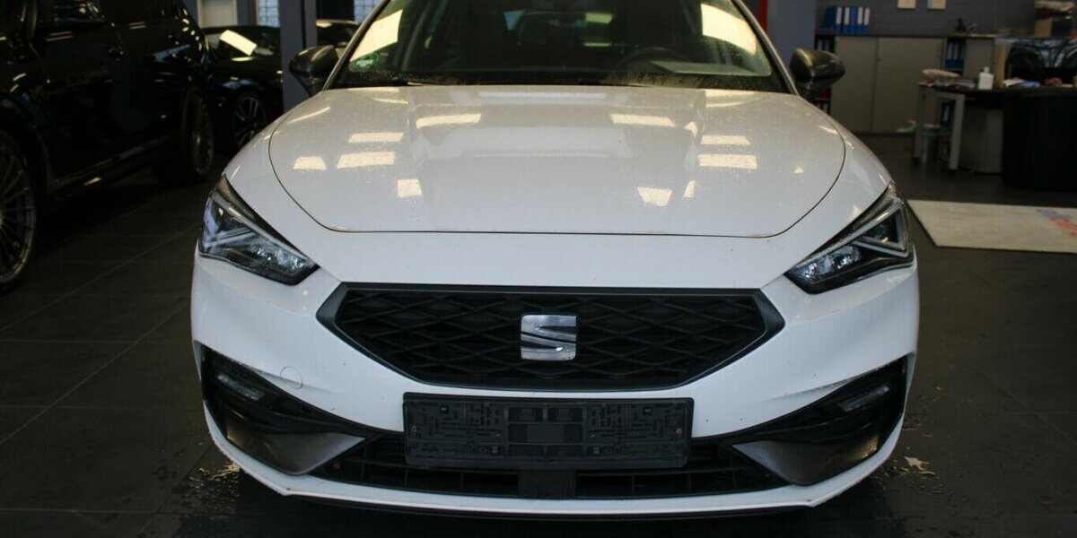 Seat Leon Sportstourer 1.5 eTSI ACT OPF DSG FR 82.810 km 17.980 &euro; Euskirchen 53881