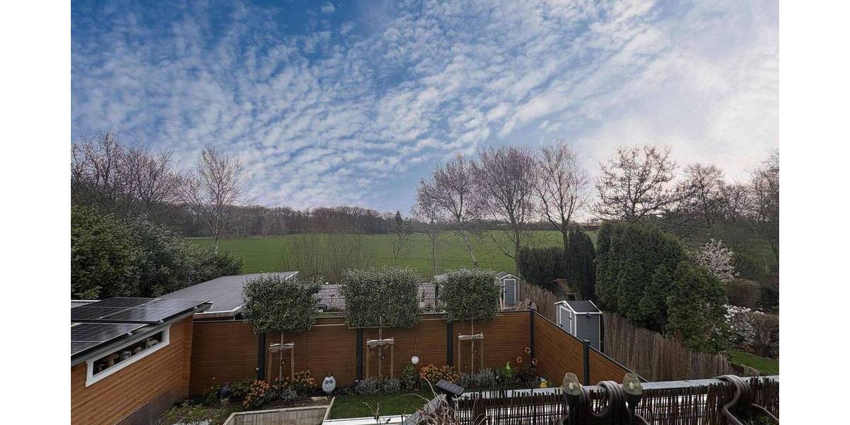 Etagenwohnung Moers Kapellen-Mitte - 3 Zimmer, 110 m&sup2;, 299.000&euro; | Angebot:26092484