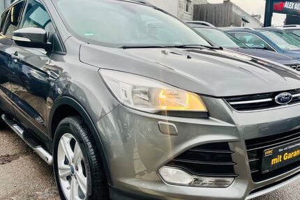Ford Kuga 232.000 km 8.500 &euro; München 81825