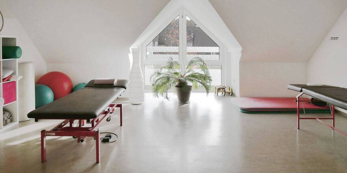 Gewerbeobjekt Kaufungen Niederkaufungen - 3 Zimmer, 111 m&sup2;, 250.000&euro; | Angebot:23947791