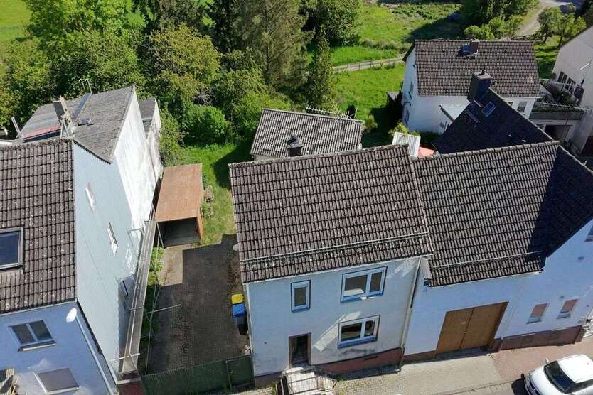 Haus zum Kaufen in Hünstetten 198.000 € 93.52 m²
