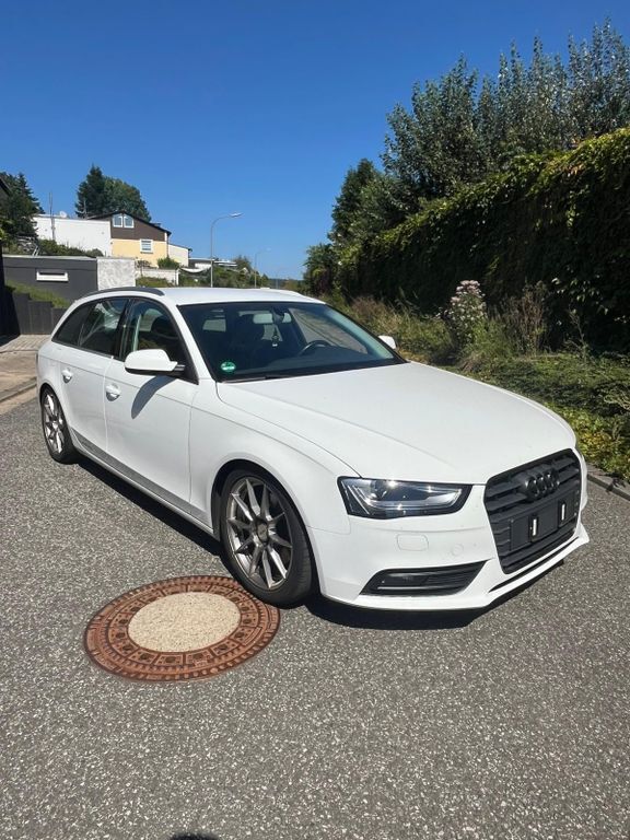 Audi A4 280.000 km 7.999 € Saarbrücken 66133