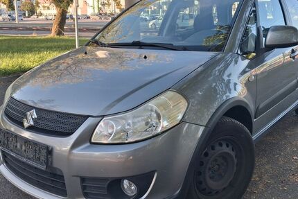 Suzuki SX4 102.000 km 3.500 &euro; Chemnitz 09125