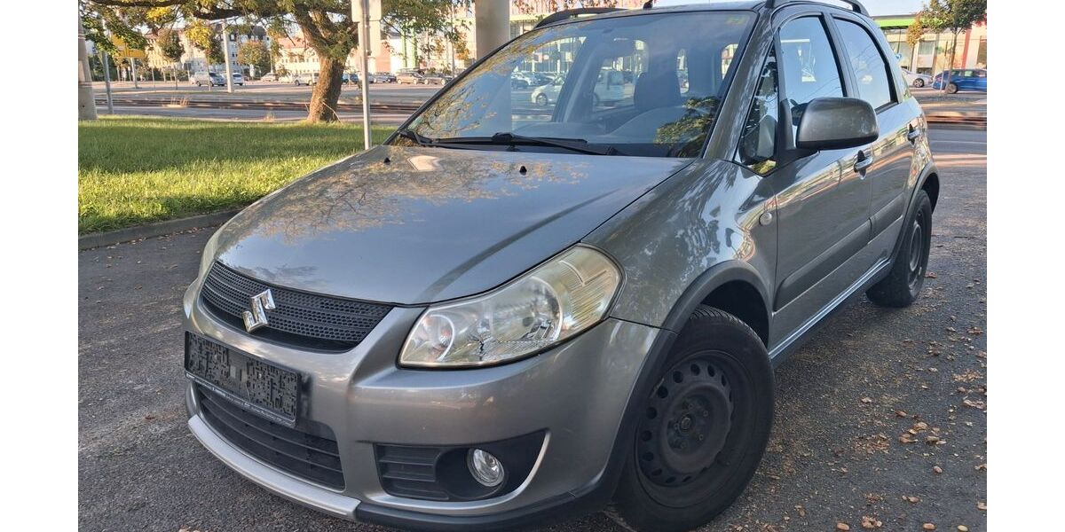 Suzuki SX4 102.000 km 3.500 &euro; Chemnitz 09125
