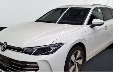 VW Passat 25.872 km 35.990 &euro; Aachen 52068