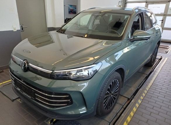VW Tiguan 12.236 km 37.900 &euro; Frankfurt (Oder) 15234