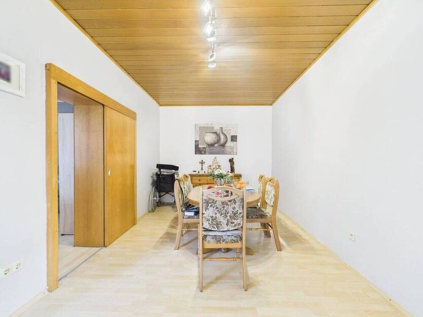 Zweifamilienhaus mit flexibler Raumaufteilung im beliebten Weilerswist!