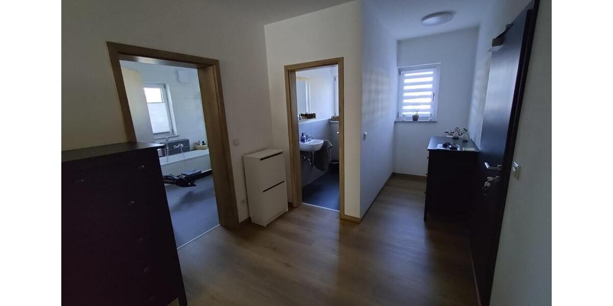 Erdgeschoßwohnung Geiselhöring - 3 Zimmer, 94 m&sup2;, 890&euro; | Angebot:25310506
