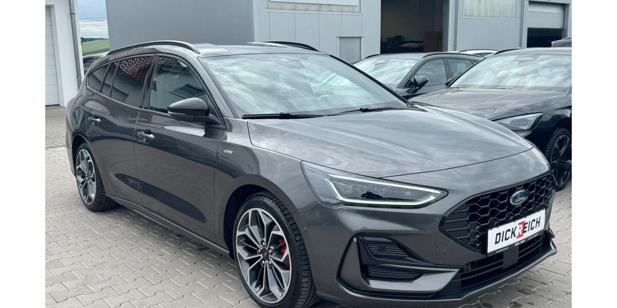 Ford Focus 11.848 km 24.450 &euro; Burghaun 36151