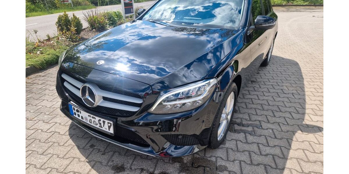 Mercedes-Benz C 220 184.000 km 16.700 &euro; Ruhland 01945
