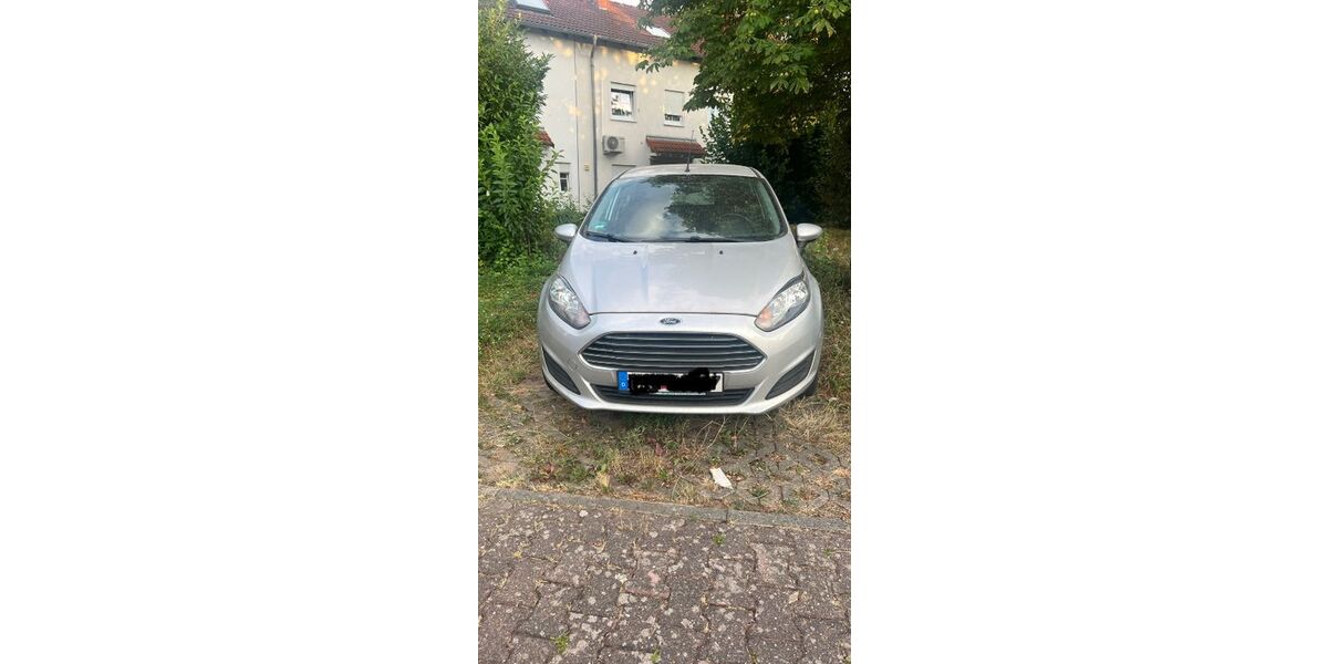 Ford Fiesta 271.111 km 2.900 &euro; Stadecken-Elsheim 55271