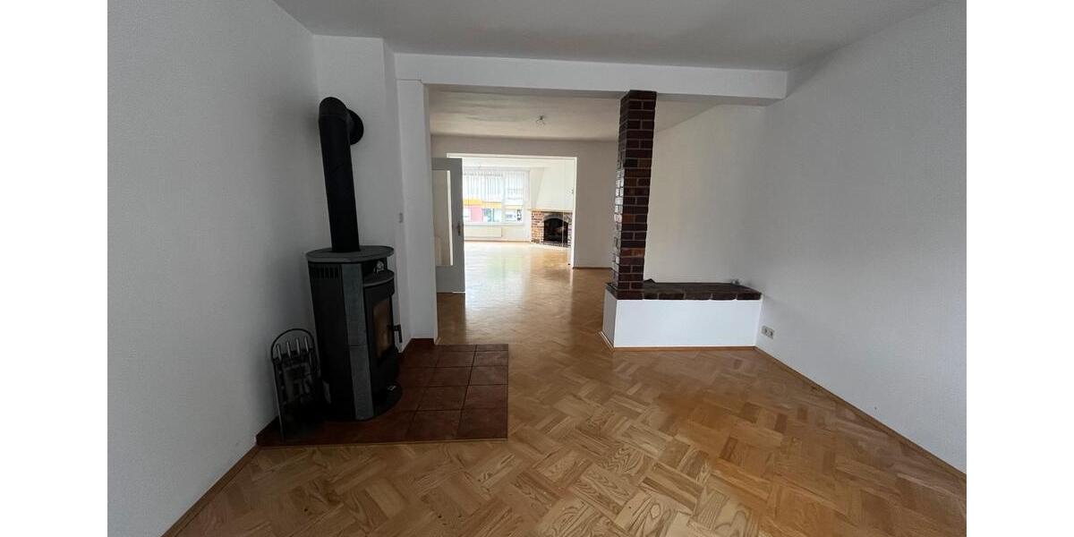 Einfamilienhaus Finsterwalde - 3 Zimmer, 131 m&sup2;, 219.000&euro; | Angebot:27084473