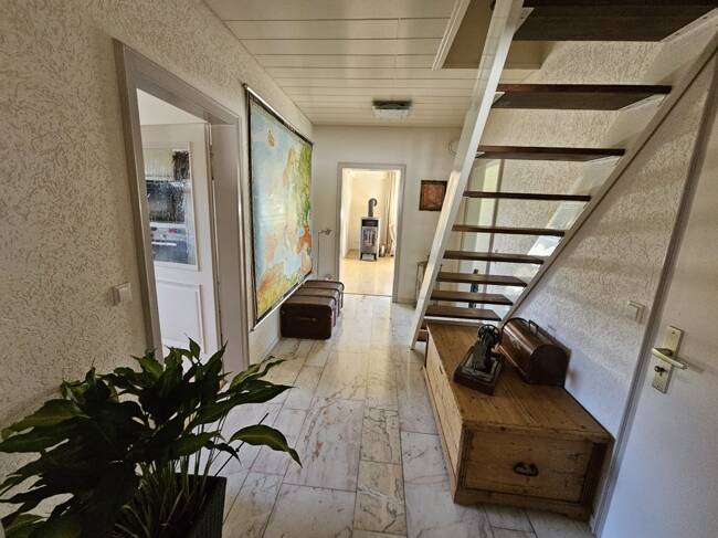 Einfamilienhaus Hellenthal - 7 Zimmer, 236 m&sup2;, 585.000&euro; | Angebot:26220581