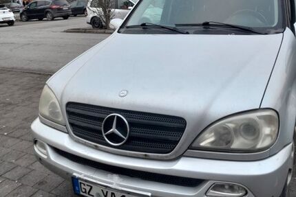 Mercedes-Benz ML 270 257.000 km 2.200 &euro; Nordendorf 86695