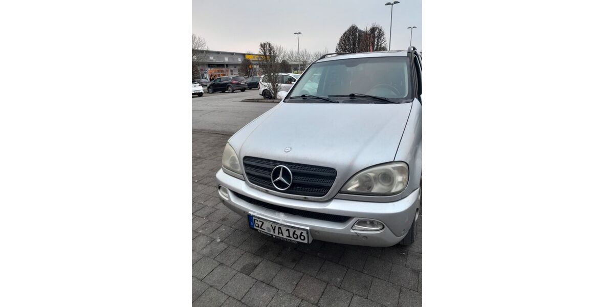 Mercedes-Benz ML 270 257.000 km 2.200 &euro; Nordendorf 86695
