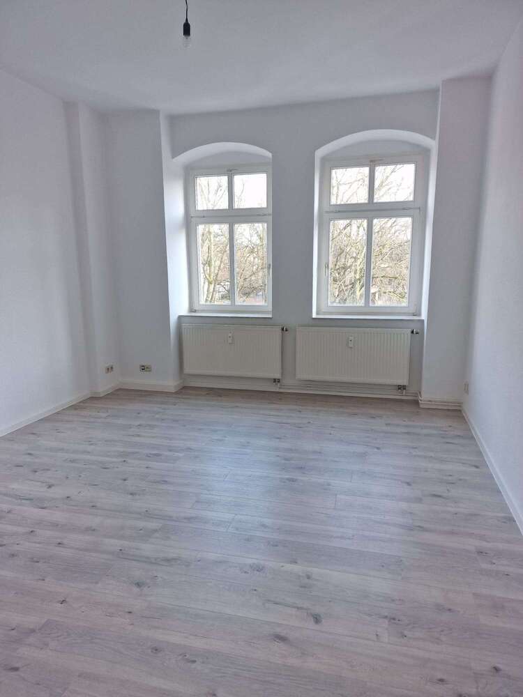 Wohnung zum Mieten in Chemnitz 300 € 58.99 m²