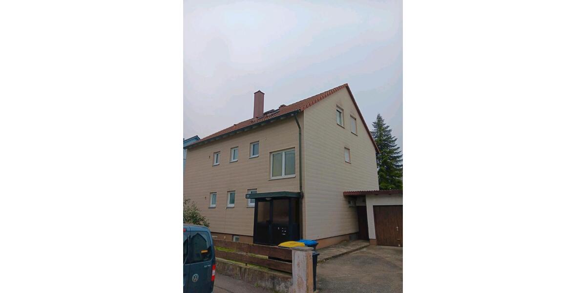 3-Zimmer-Dachgeschosswohnung, Gartenanteil, Garage & Stellplatz 3 zimmer