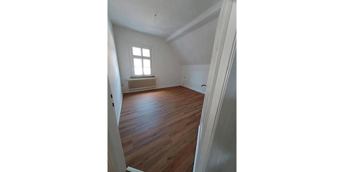 Dachgeschoßwohnung Lennestadt - 3 Zimmer, 56 m&sup2;, 520&euro; | Angebot:26406063