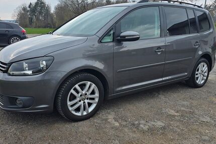 VW Touran 232.000 km 6.499 &euro; Hohenstein 65329