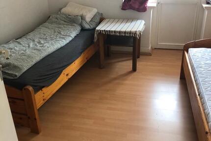 2 Raum mit Balkon 60 qm in Schwerin 2 zimmer