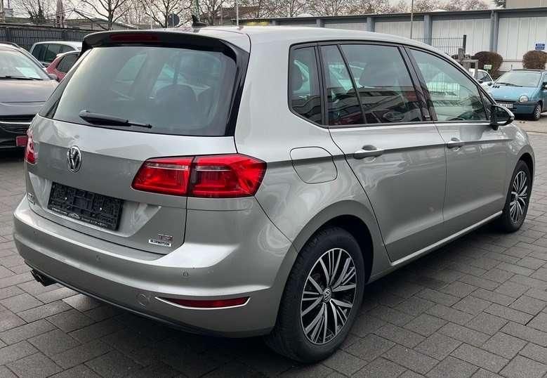 VW Golf Sportsvan 54.000 km 15.499 &euro; Darmstadt 64293