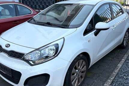Kia Rio 127.000 km 2.450 € Ransbach-Baumbach 56235