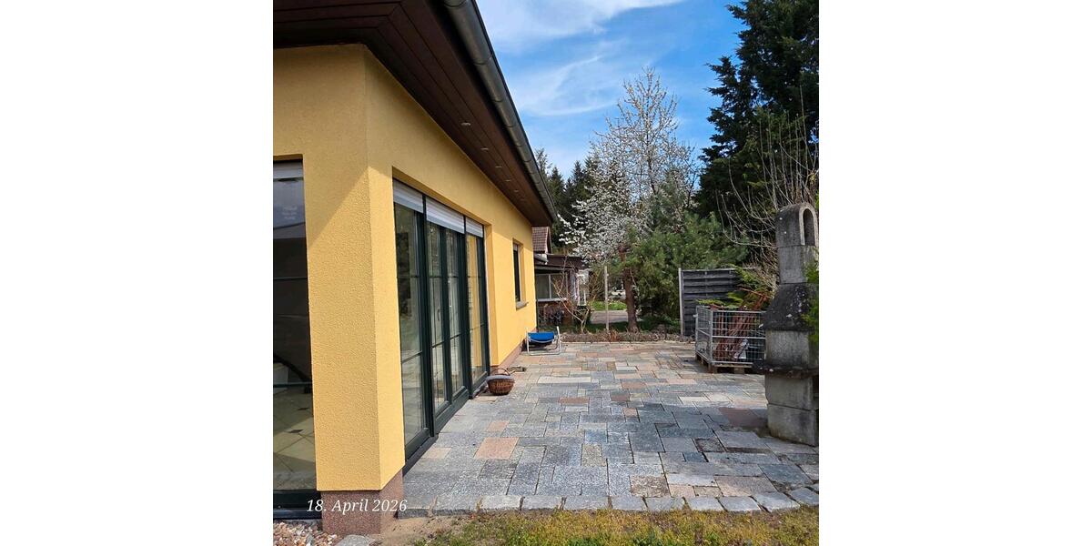 Einfamilienhaus Müncheberg - 8 Zimmer, 320 m&sup2;, 2.600&euro; | Angebot:26666075