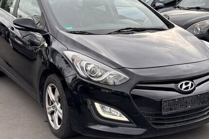 Hyundai i30 199.850 km 4.199 &euro; Frankfurt 60486