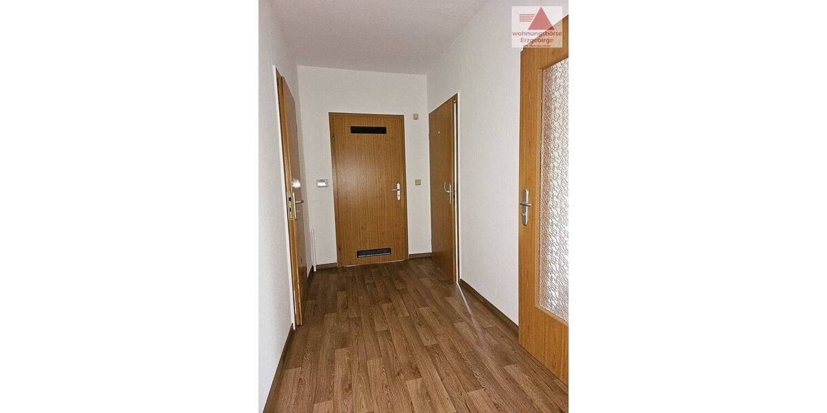 Etagenwohnung Lößnitz - 3 Zimmer, 62 m&sup2;, 375&euro; | Angebot:26852932