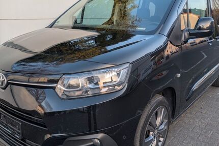 Toyota Proace (Verso) 145.523 km 15.999 &euro; Detmold 32758