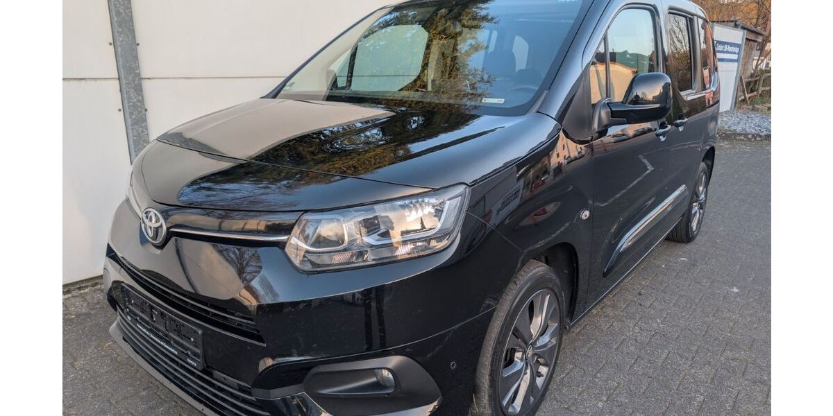Toyota Proace (Verso) 145.523 km 16.999 &euro; Detmold 32758