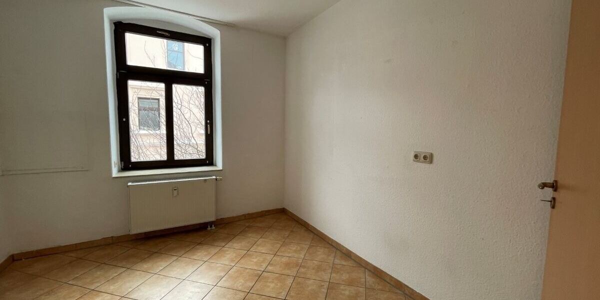 Zur Selbstnutzung und Anlage! Jetzt 4 von 6 Wohnungen zu verkaufen - mit Garagen und Stellplätzen! - Etagenwohnung Bärenstein | Angebot:26003488