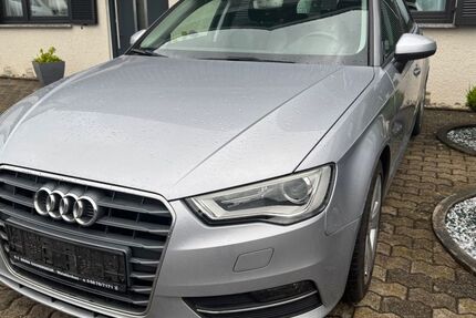 Audi A3 146.000 km 11.990 &euro; Losheim am See 66679
