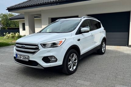 Ford Kuga 113.000 km 9.500 &euro; Zossen 15806