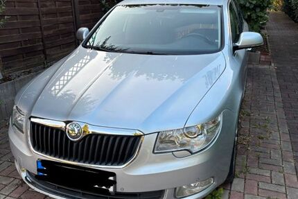 Skoda Superb 86.520 km 8.200 &euro; Göppingen 73037